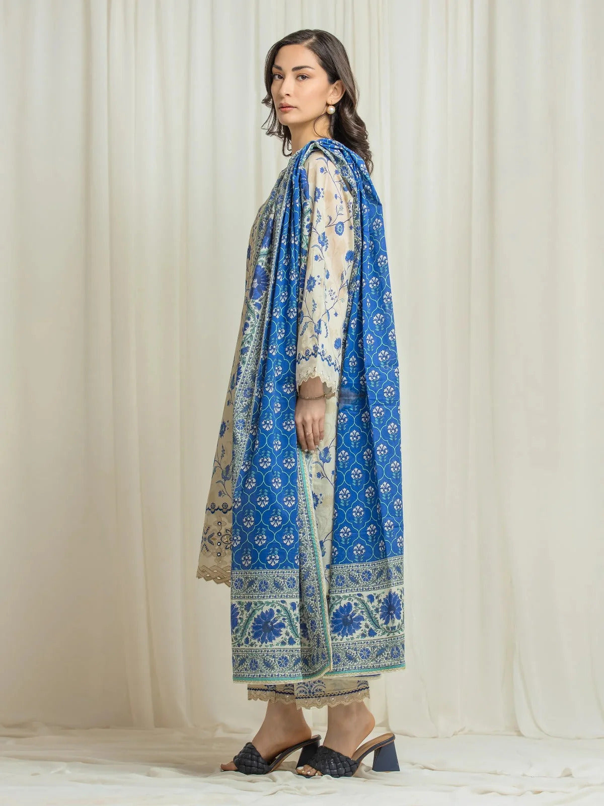 Edenrobe Digital Lawn 3-Piece Un-Stitched